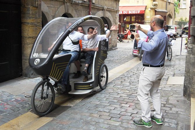 1 or 2-Hour Pedicab tour of Lyon - Presqu’île squares: a quick orientation you can build on