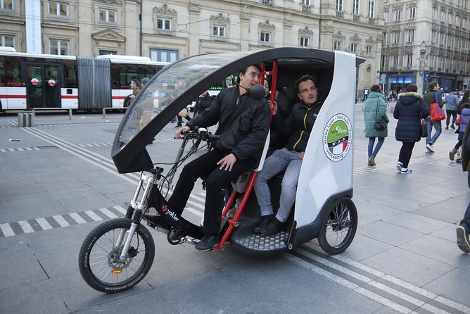 1 or 2-Hour Pedicab tour of Lyon - From Place Bellecour to Vieux Lyon’s traboules hour