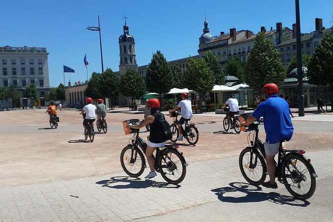 2h - Electric Bike Tour of Lyon with a Local Guide - Who can ride, and what you should prepare