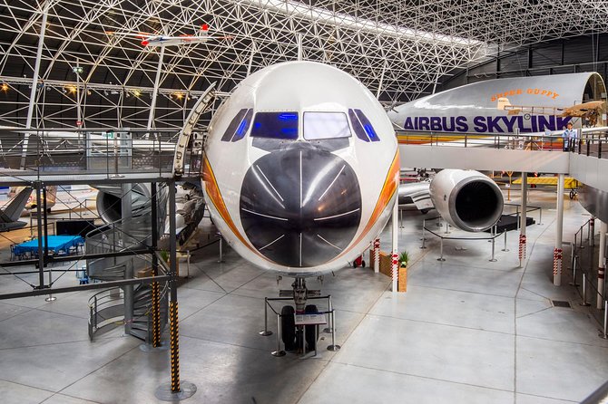 Aeroscopia Admission Ticket - Under the canopy: where the collection comes alive
