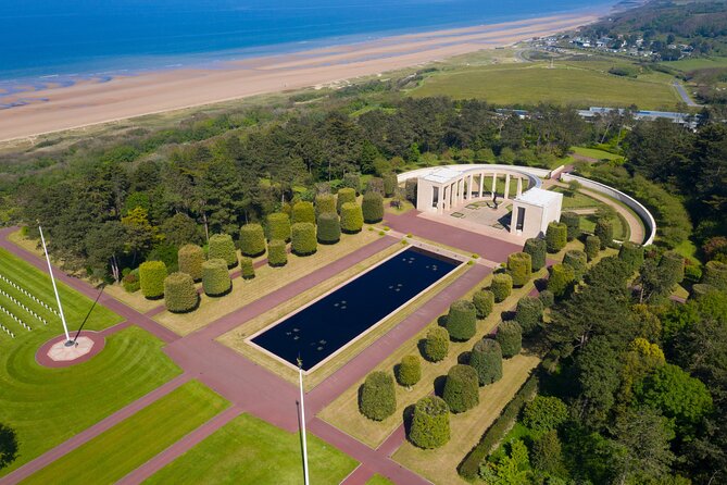 All-in-One Normandy D-Day Landing Beaches and Lunch from Le Havre - Omaha Beach and Lunch, Then the Weight of the Graves