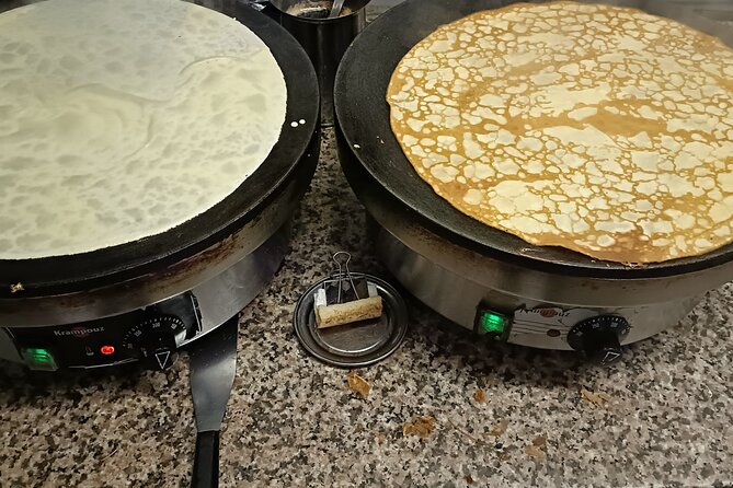 Amazing Sweet Crêpe Cooking Class Paris - Chef Stephane’s style: funny, high energy, and built for beginners