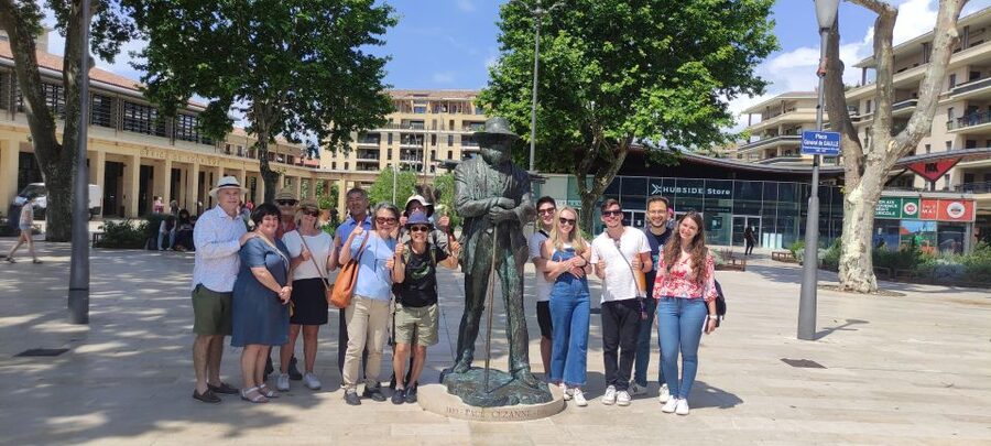 An Aix-traordinary Walking City Tour of Aix-en-Provence - Mazarin and the Fontaine des Quatre Dauphins photo moment