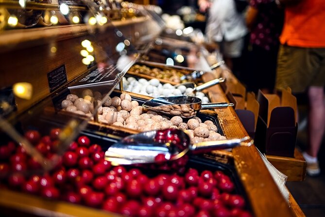 Authentic Parisian Gourmet Food Tour with 10 Local Dishes & Wines - The Guides: What Makes the Tours Feel French