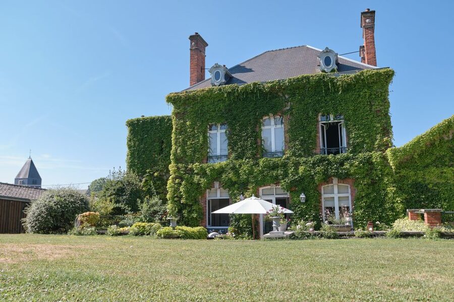 Aÿ-Champagne: Champagne House Tour and Tasting Class - Key things to know before you go