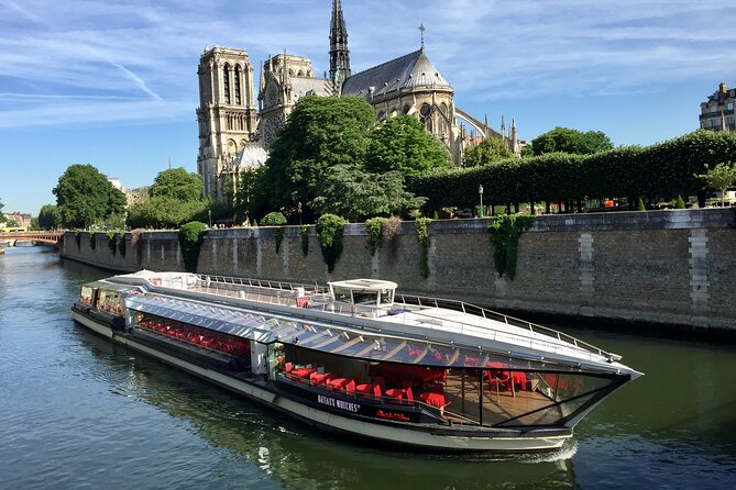 Bateaux Mouches Lunch Cruise on the Seine River in Paris - Price and What You Actually Get On Board