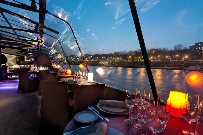 Bateaux Parisiens Seine River Gourmet Dinner & Sightseeing Cruise - Time planning for a smooth night in Paris