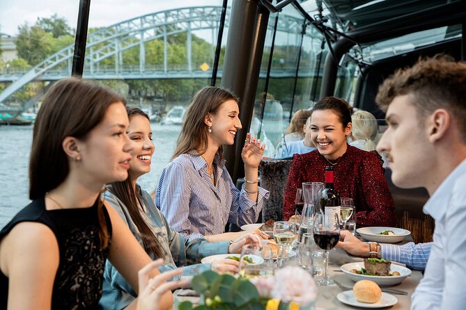 Bateaux Parisiens Seine River Gourmet Lunch & Sightseeing Cruise - Wine, music, and service that doesn’t rush you out