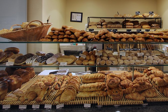 Behind the Scenes of a Boulangerie: French Bakery Tour in Paris - The baguette lesson: rules, shaping, and why machines matter