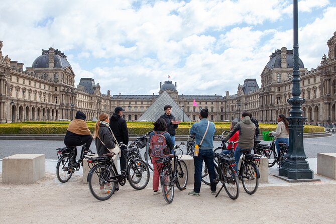 Best of Paris Small Group E-bike Guided tour (w/ optional Cruise) - Who this e-bike tour suits best, and who should think twice