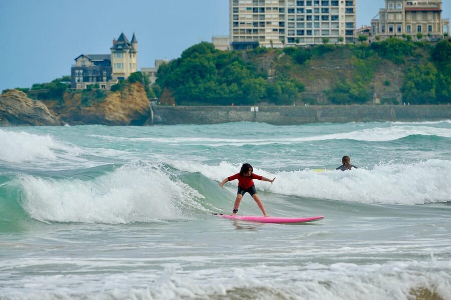 Biarritz: 1.5-Hour Group Surf Lesson - The low-tide timing puzzle, and how to handle it like a pro