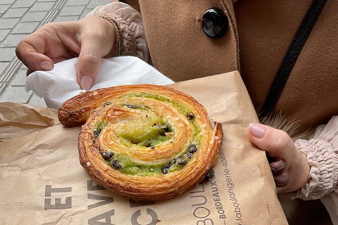 Bordeaux: Best of French Chocolate and Pastry Tasting Tour - The tasting flow: what each stop is likely doing for your palate