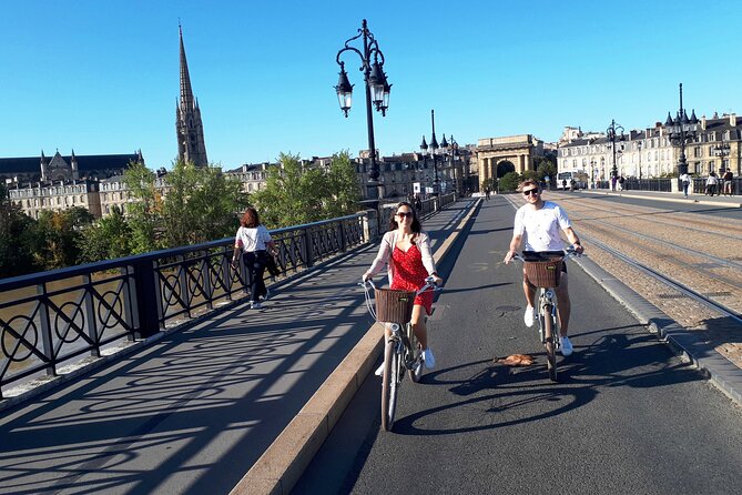 Bordeaux bike tour "The Best of Bordeaux" - Chartrons wine district: Saint Louis des Chartrons, old cellars, and rue Notre Dame