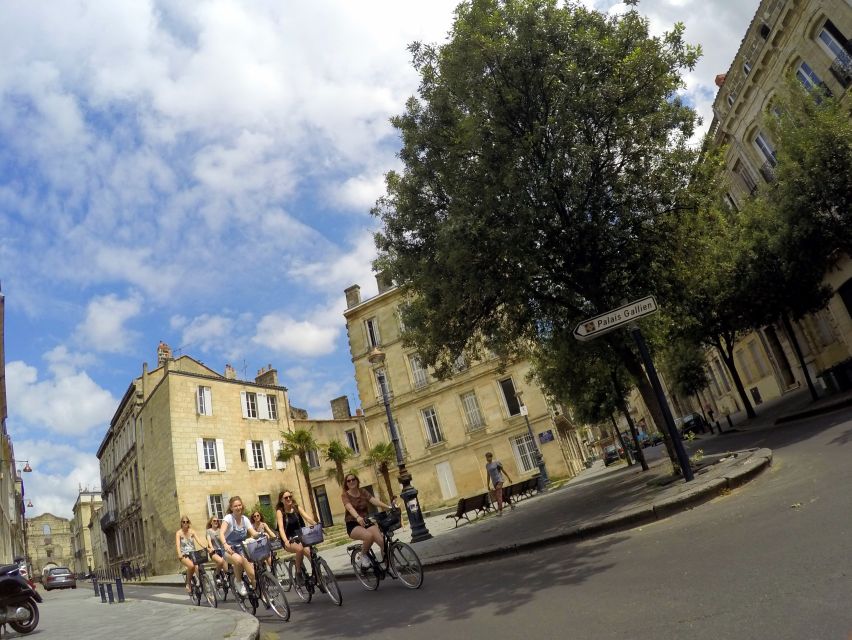 Bordeaux: Essentials 3-Hour Bike Ride - Chartrons and the quay blocks: wine-world vibes and relaxed pace
