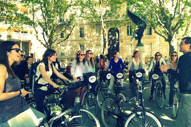 Bordeaux Essentials Sightseeing Bike Tour with a Local Guide - Palais Gallien: 10 minutes at a major historic landmark