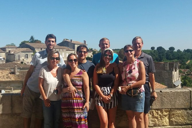 Bordeaux Full Day Wine Tour - 3 Wineries & Gourmet Picnic Lunch - Entering Bordeaux Wine Country the Practical Way