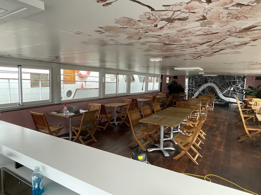 Bordeaux: Garonne River Yacht Cruise with Brunch - The Bordeaux Views You Get From the Garonne