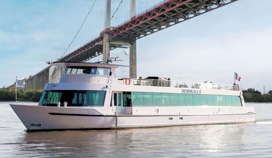 Bordeaux: Guided River Cruise - Chartrons, Bridge Views, and Why the Route Matters