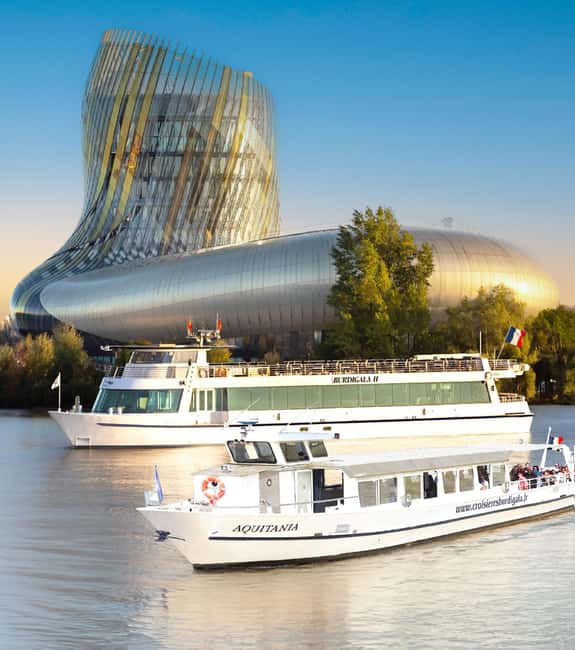 Bordeaux: Guided River Cruise - Onboard Comfort and the Bilingual Commentary Reality