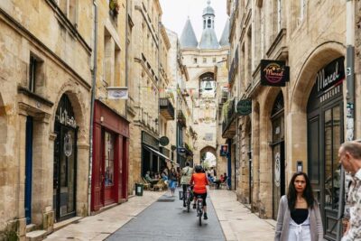 Historic Center & Chartrons District Bike Tour