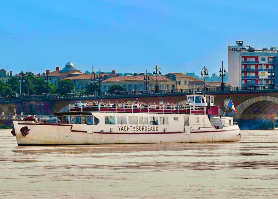 Bordeaux: River Garonne Cruise with Glass of Wine and Canelé - Why the River Garonne view is the fast track to Bordeaux