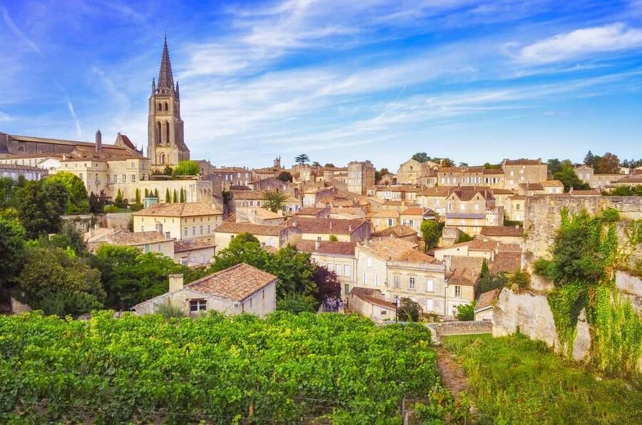 Bordeaux: Saint-Emilion and Medoc Full-Day Wine Experience - Saint-Émilion First, Then Médoc, One Long Wine Day
