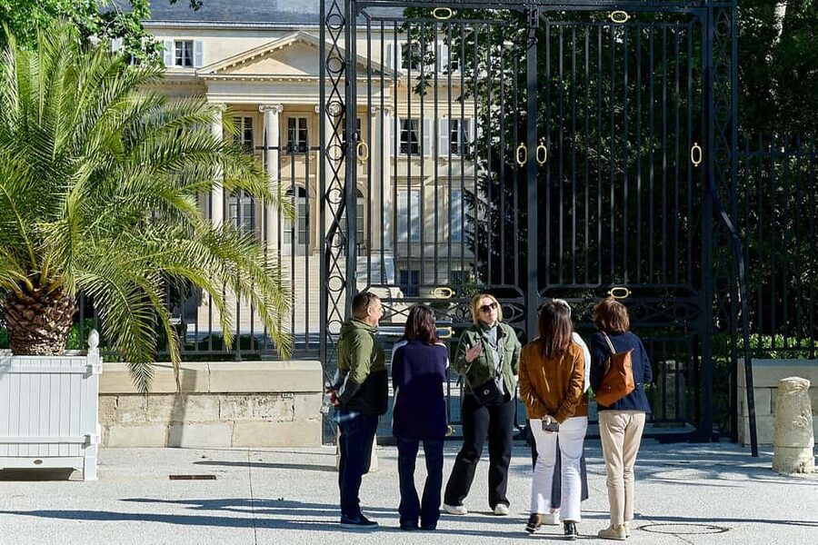 Bordeaux: Saint-Emilion and Medoc Full-Day Wine Experience - Château Margaux Photo Stop: A Classic Name Without the Pressure