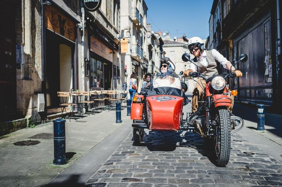 Bordeaux: Sightseeing by Side Car - Stop 1, Place des Quinconces for quick orientation