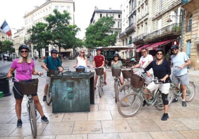 Top Landmarks & Historic Bike Tour