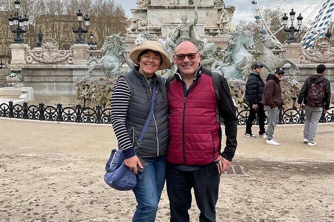 Bordeaux Walking Tour with a Local Private Guide - The Water Mirror and Pont de Pierre: One of the Best Photo Stops