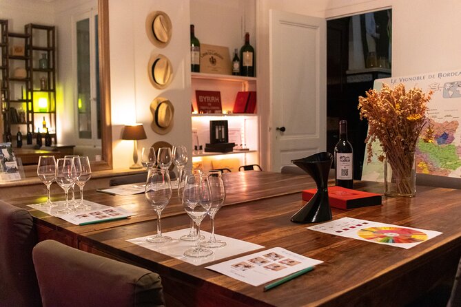 Bordeaux Wine Masterclass: Blending workshop with appetizer - Entering the room: where the class starts in Bordeaux
