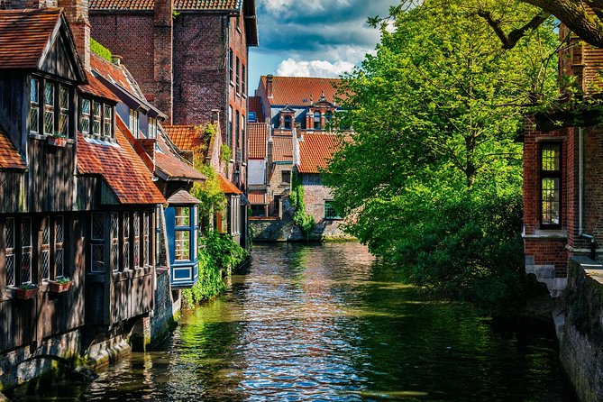 Bruges Guided or Audio Trip with Canal Cruise Option from Paris - Practical side: what to bring, what to watch, and how to not feel rushed