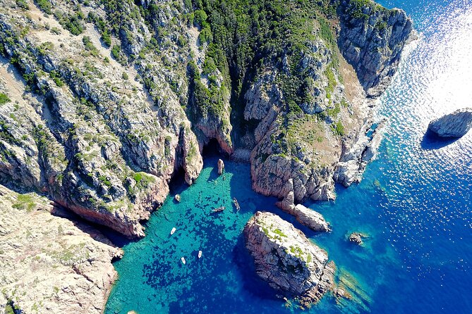 Calanches de Piana cruise from Porto - The boat and speed, what comfort feels like on this route