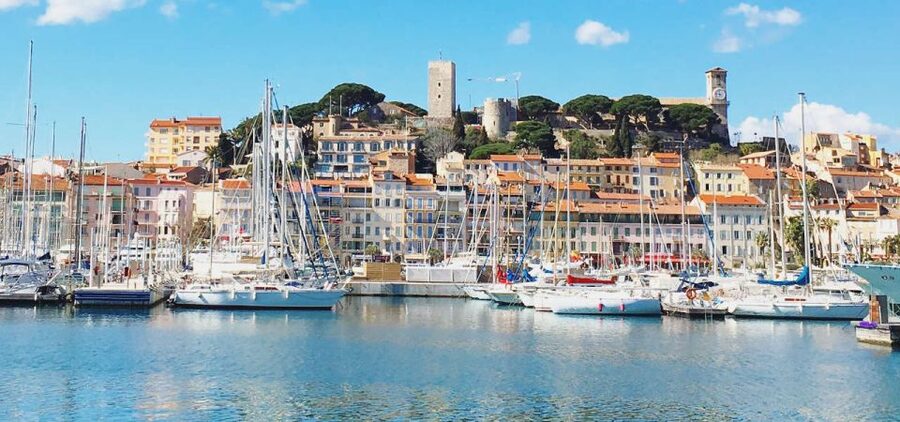 Cannes 2-Hour E-bike Tour - Guides who keep you together, with real stories