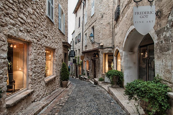 Cannes, Antibes & St Paul de Vence Half Day Shared Tour from Nice - St-Paul de Vence at the Office de Tourisme: art galleries and medieval lanes