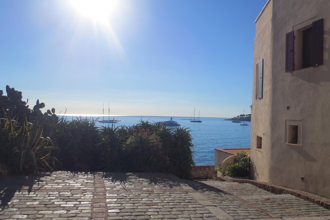 Cannes, Antibes & St Paul de Vence Half Day Shared Tour from Nice - Cannes Croisette and the red-carpet Palais: what you can do in 10 minutes