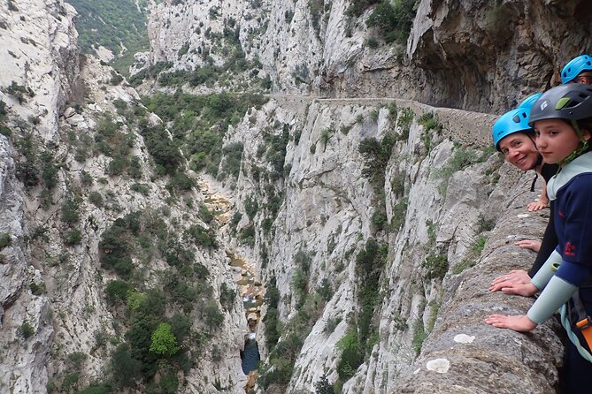 Canyoning descent of the Galamus Gorge - Jumps and choices: how to keep the day in your comfort zone