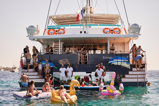 Catamaran from Cannes - Meeting at 20 Quai Saint-Pierre: avoid the stress, arrive early