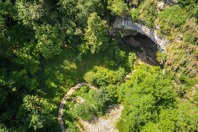 CAVES of CERDON and Prehistoric Leisure Park - Entrance ticket - Who this experience suits best