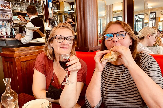 Chef PJ's Montmartre Food Tour - Dessert Tour: Chouquette, Chocolate, and Bubbles on Rue Lepic