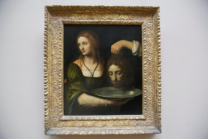 Closing Time at the Louvre: The Mona Lisa at her Most Peaceful - Why the last-entry Louvre tour feels different around the Mona Lisa