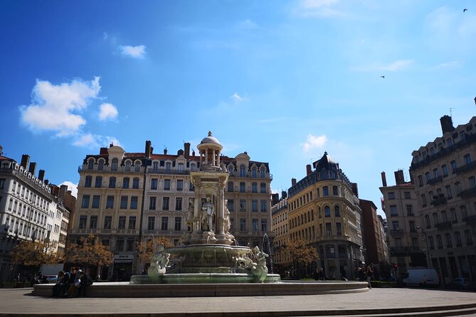 Cultural Food & Wine Tour, in the famous Halles Bocuse - Who should book this Lyon food and wine walk