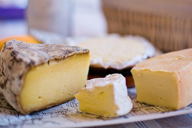 Devour Paris Food Tour : Montmartre Like a Local - Making it a better day: timing, shoes, and what to eat with your eyes