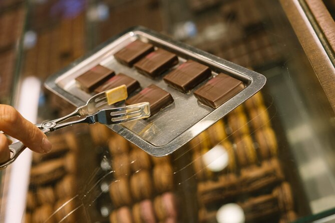 Devour Paris Ultimate Food Tour - Should you book the Devour Paris Ultimate Food Tour in the Marais?