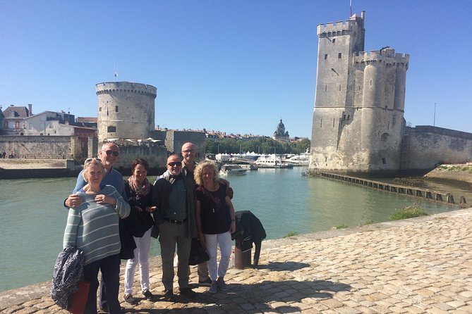 Discover La Rochelle: Discovery Walking Tour of La Rochelle - Meeting at Place de la Chaîne and Starting With the Towers