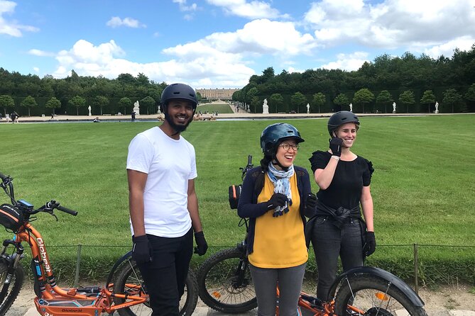 Discover Versailles on electric 2-wheelers (Yes to PRM) - Stop-by-stop: what you see, what it feels like, and what to expect