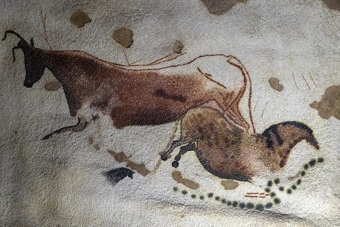 Dordogne Day Tour : Prehistory and The Art of the Caves from Sarlat - Sarlat to the prehistoric world: how the day is paced