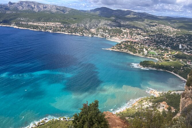 Drive by cabriolet from Marseille cruise port to cassis - Calanque de Figuerolles: beautiful water, but plan around steps