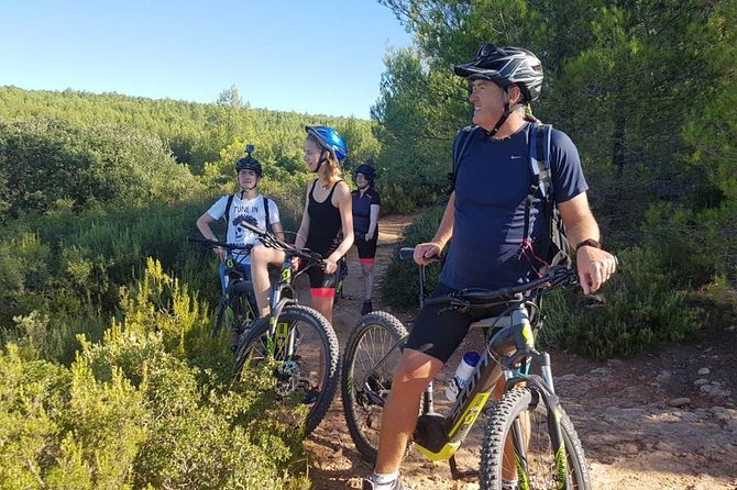 E-Bike tour of Sainte Victoire Mountain, Aix-en-Provence - Heading Toward Sainte Victoire: How the Ride Flows