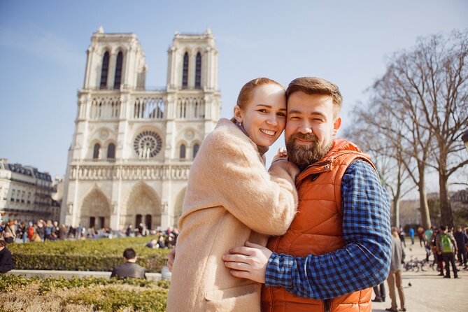 Early Access Paris Notre Dame Cathedral Walking Tour - Police Prefecture and WWII scars you can see